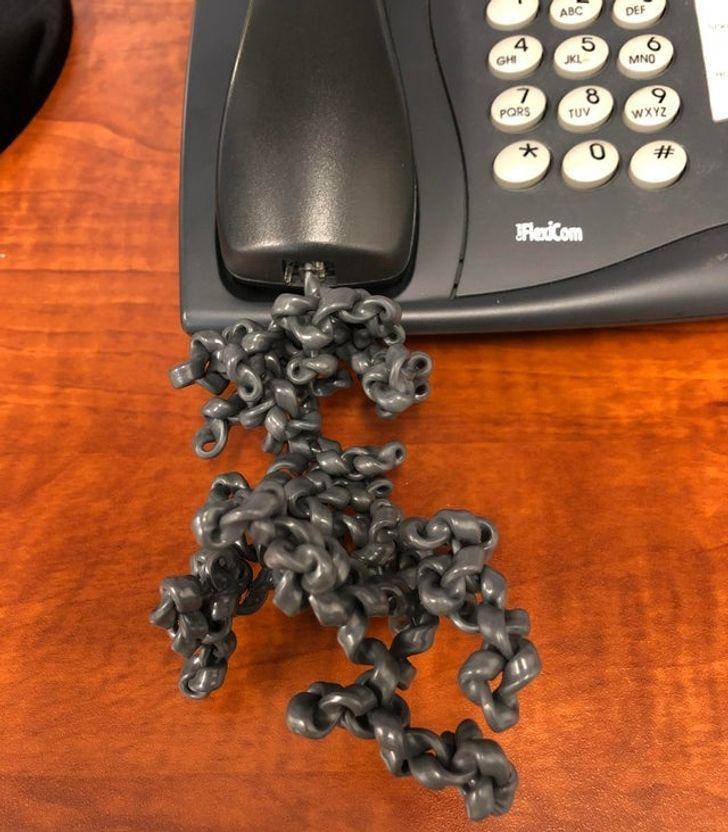 potret kelakuan aneh teman kantor (reddit.com/user/marissakalyn)