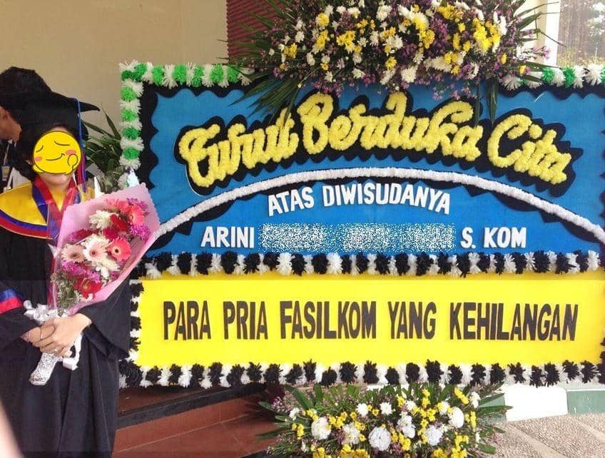 karangan bunga kocak (instagram.com/katalucugambar)