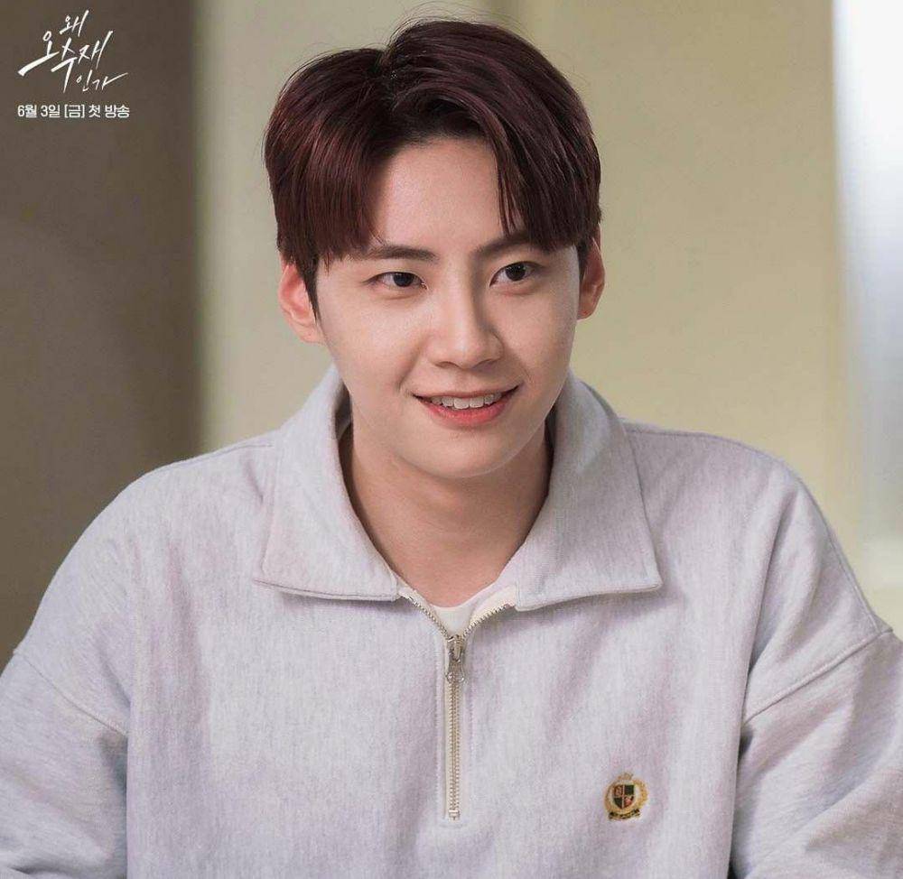 Lee Jin Hyuk di drama Why Her (instagram.com/sbsdrama.official)