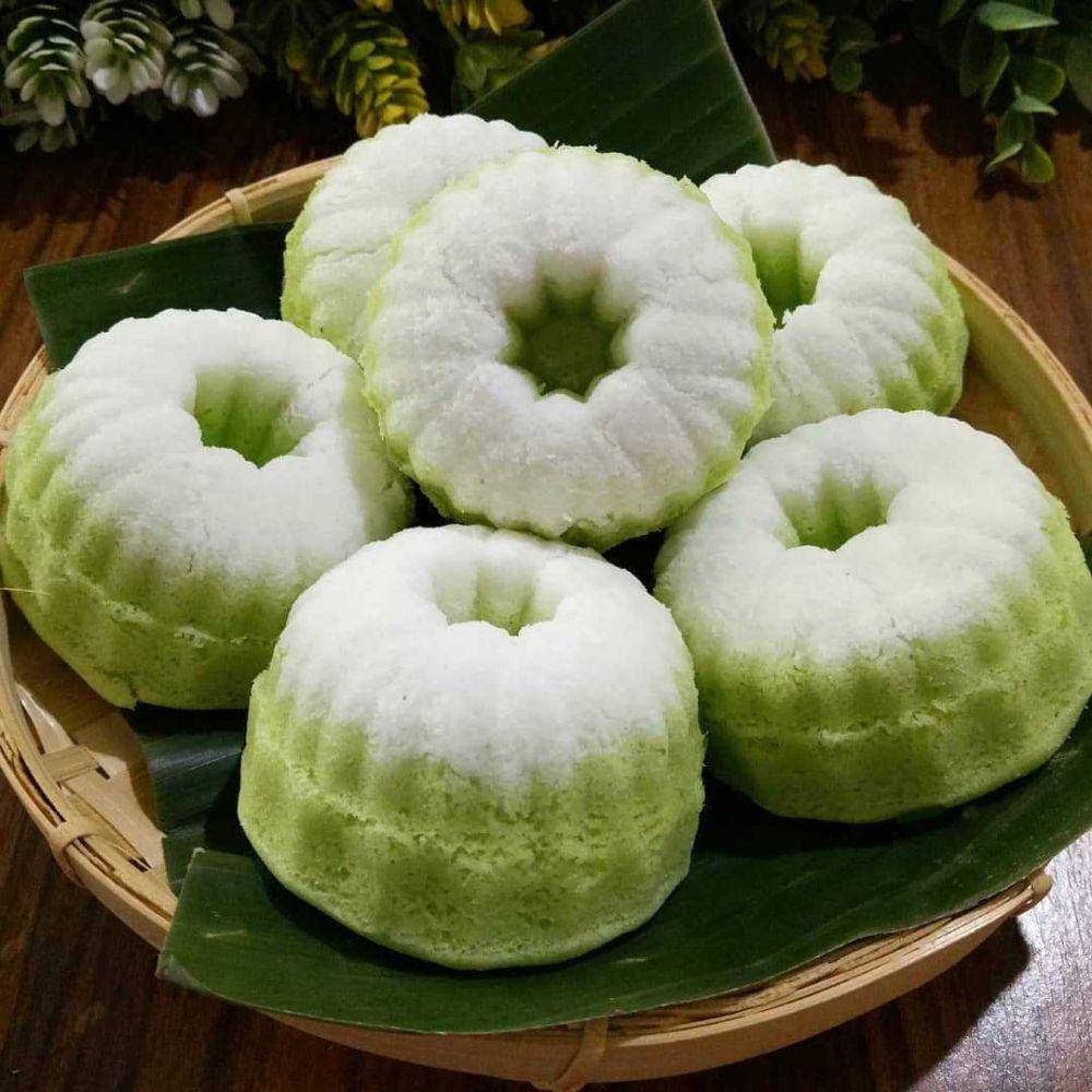 kue putu ayu (instagram.com/shavira_diva)
