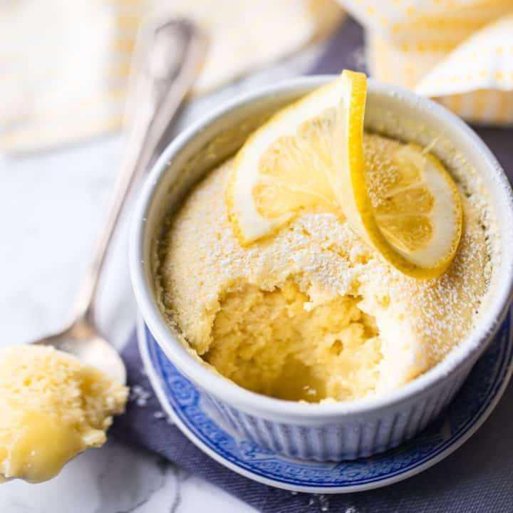ilustrsi lemon pudding cake (bakingamoment.com)