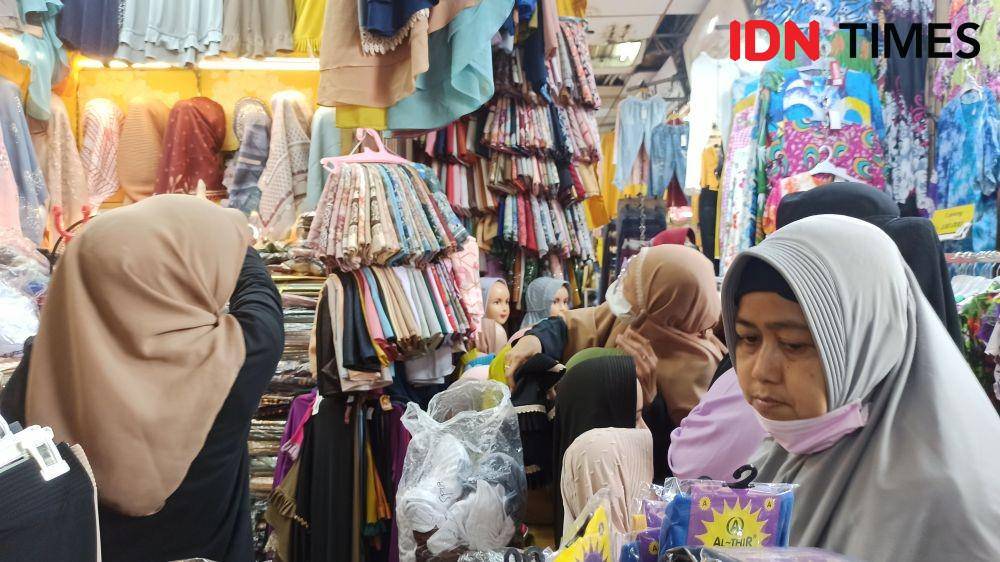 Ilustrasi pasar (IDN Times/Kamila Sayara Avicena)