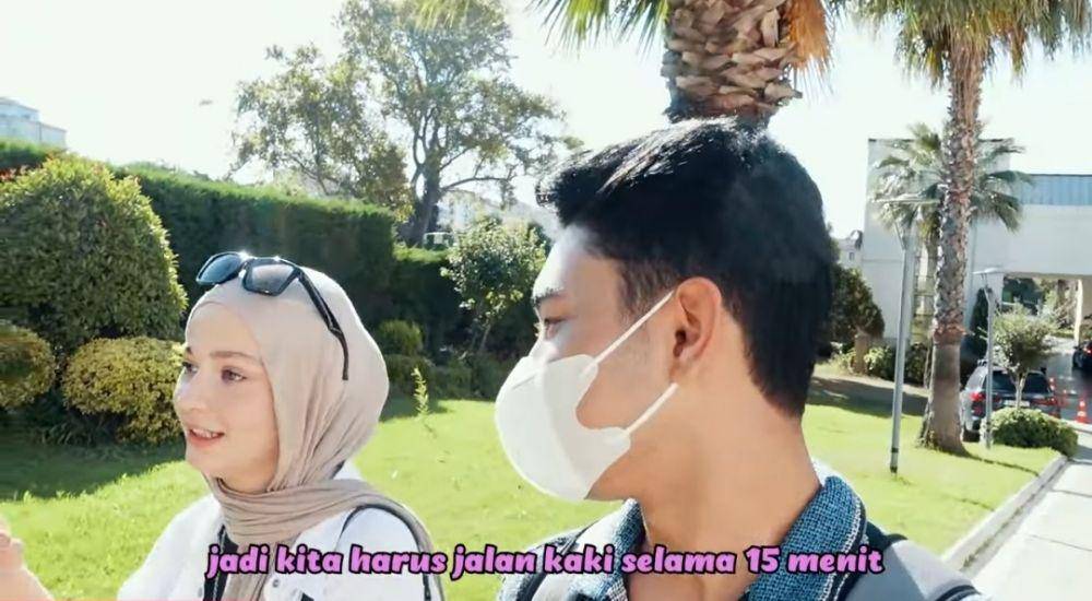 potret Fiki Naki bertemu teman Ome TV di Turki (youtube.com/Fiki Naki)