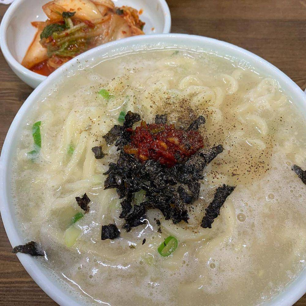 potret kalguksu (instagram.com/lsy.819)