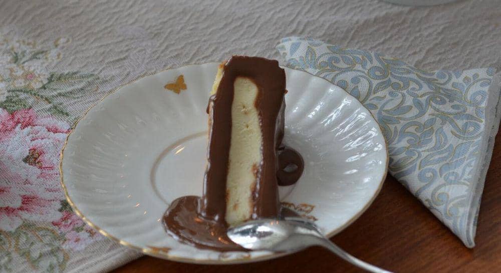 ilustrasi bandros pisang cokelat (pexels.com/Lalezarfa)