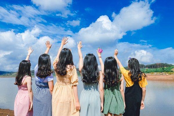 ilustrasi teman-teman wanita (pexels.com/THIS IS ZUN)