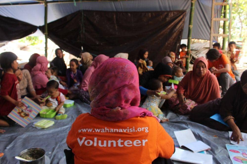 Penyuluhan pemberian makan bayi dan anak (PMBA) dan pentingnya ASI eksklusif oleh fasilitator WVI di Kabupaten Asmat (dok. IDN Times/Istimewa)