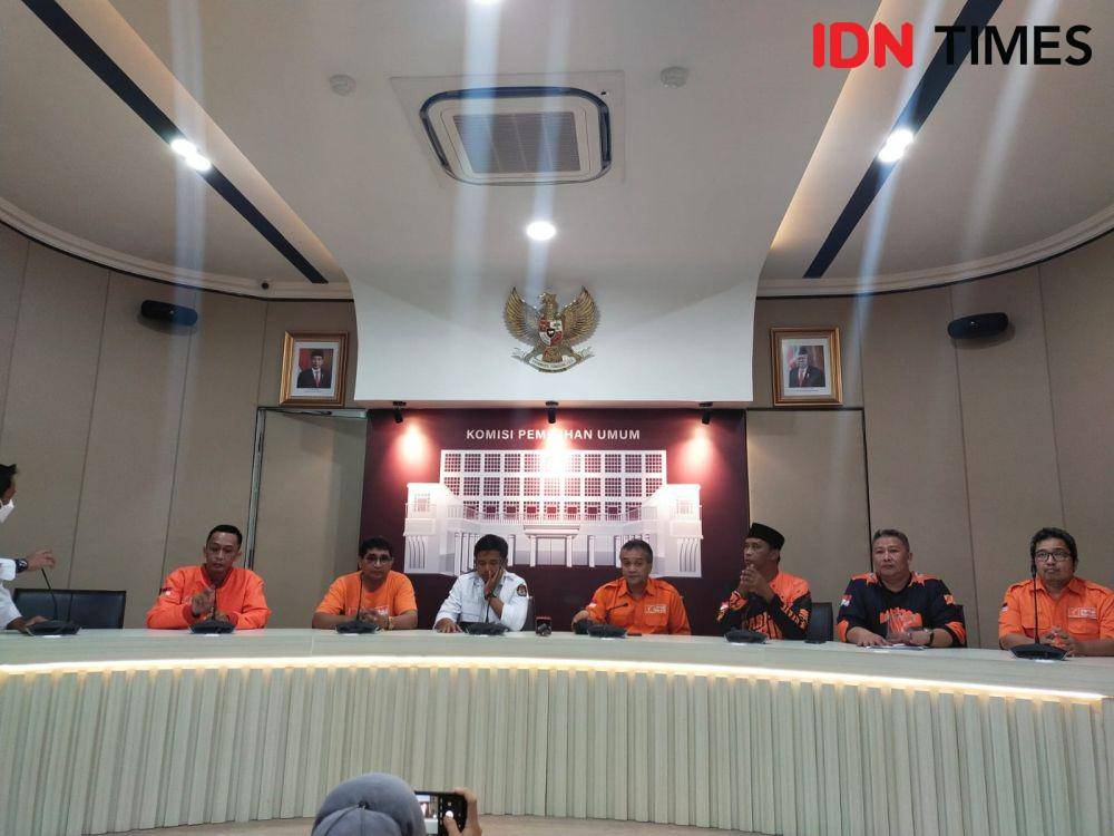 Partai Buruh datangi KPU konsultasi Sipil (IDN Times/Ilman Nafi'an)