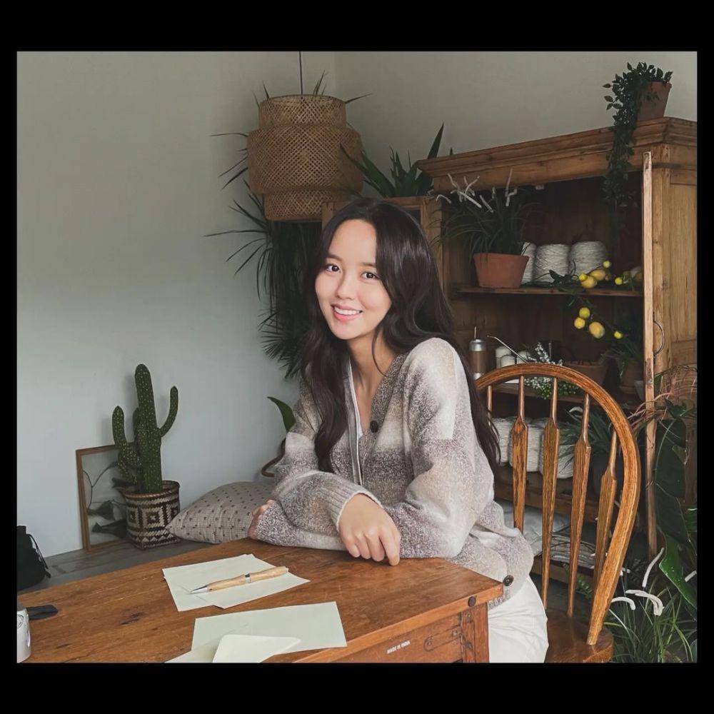 Kim So Hyun (instagram.com/wow_kimsohyun)