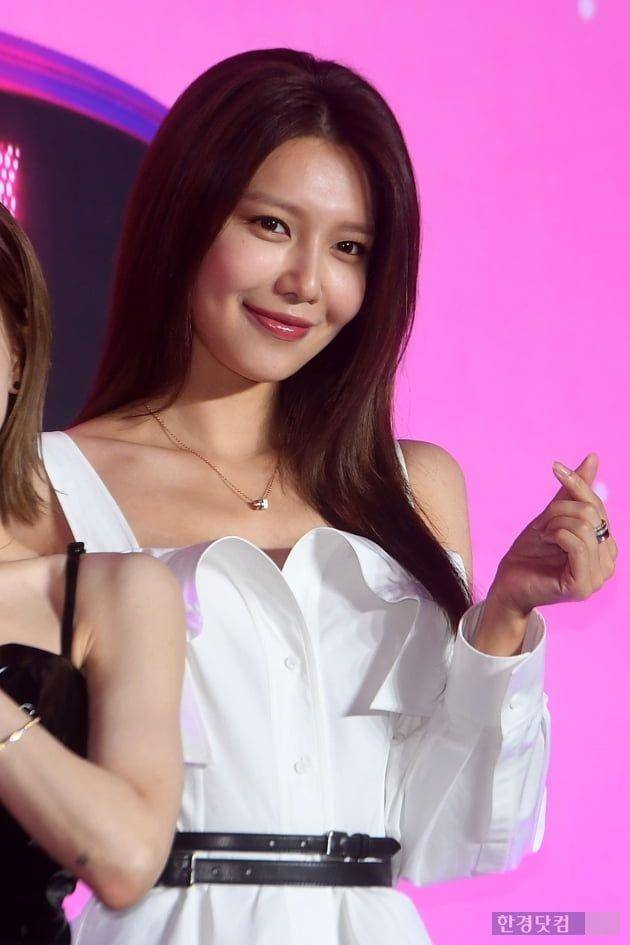 potret Sooyoung SNSD di konferensi pers album FOREVER 1 pada Jumat (5/8/2022) di Seoul, Korea Selatan. (hankyung.com/Kim Soo Young)