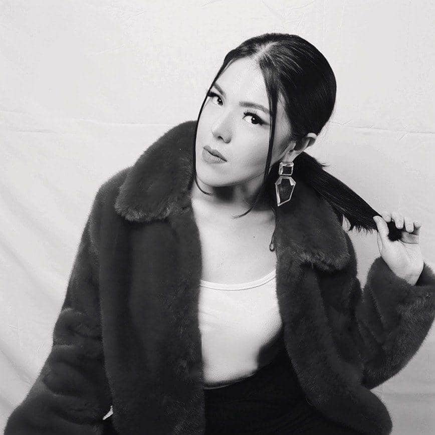 Tina Toon (Instagram.com/tinatoonsinger/)