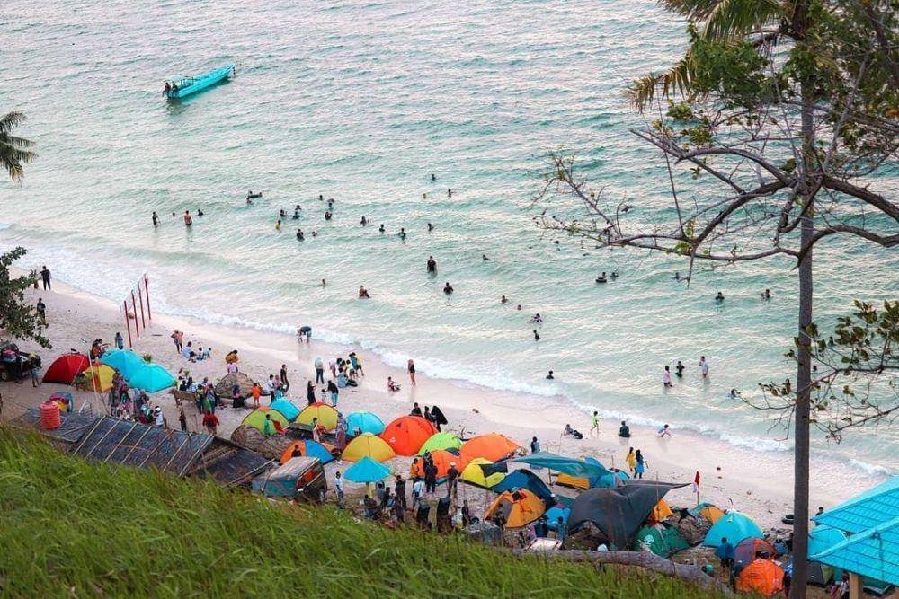 Pantai Teluk Tamiang (instagram.com/uzie_barzeck)