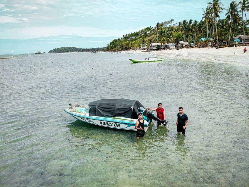 Pantai Teluk Tamiang (instagram.com/uzie_barzeck)