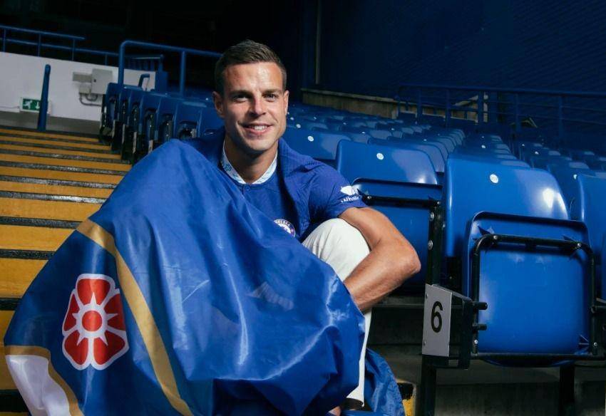 Cesar Azpilicueta resmi perpanjang kontrak bersama Chelsea. (chelseafc.com)