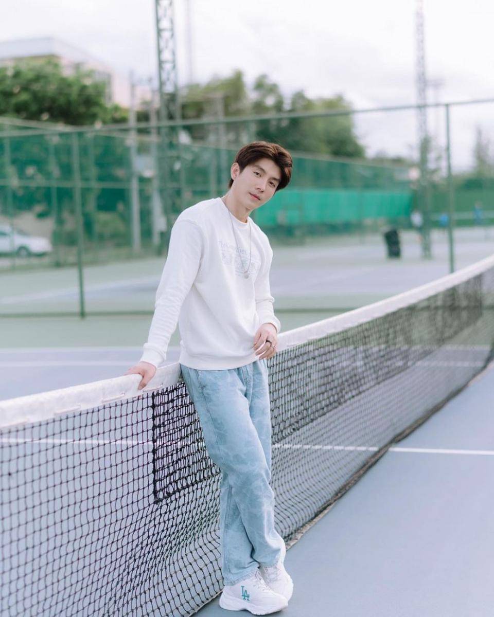 OOTD nuansa putih ala Bas Asavapatr (instagram.com/basvpr_)