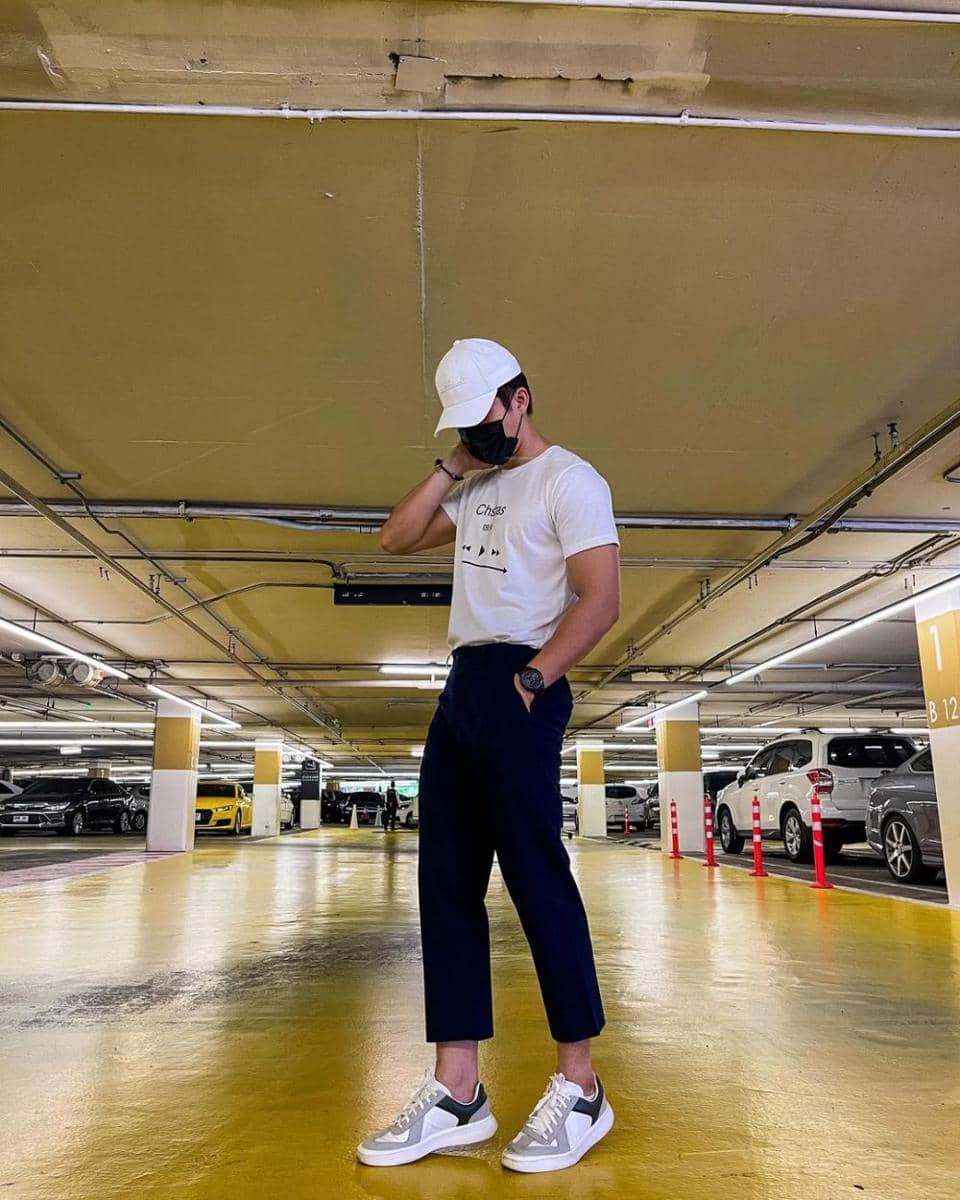 OOTD nuansa putih ala Bas Asavapatr (instagram.com/basvpr_)