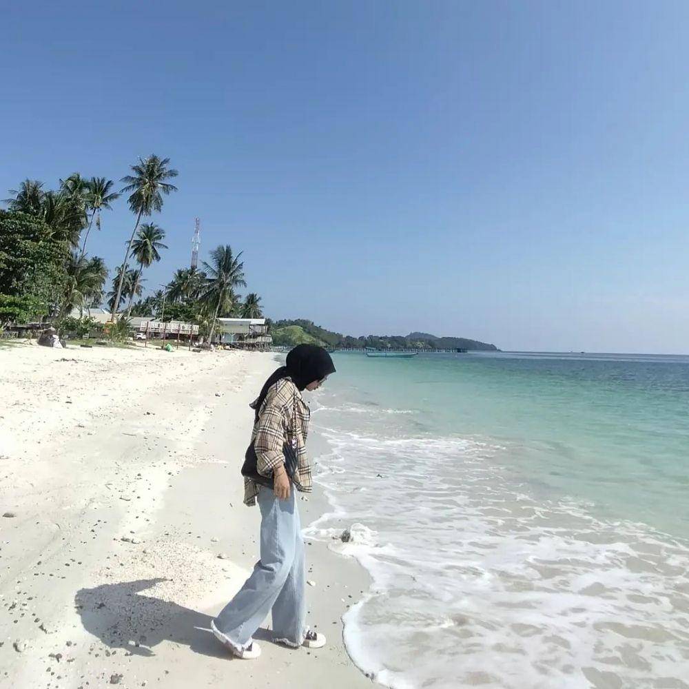 Pantai Teluk Tamiang (instagram.com/ecaanih__)