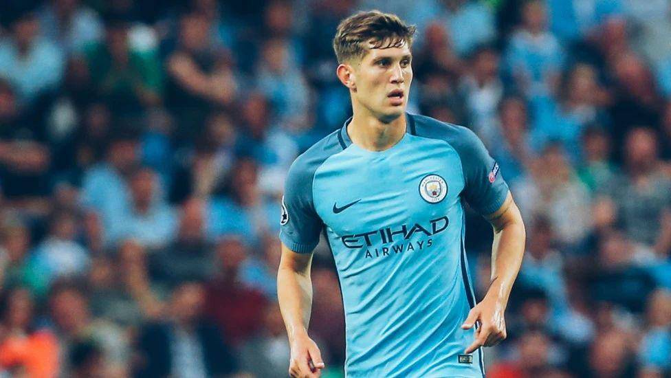 6 Pemain yang Memakai Nomor Punggung 5 di Manchester City