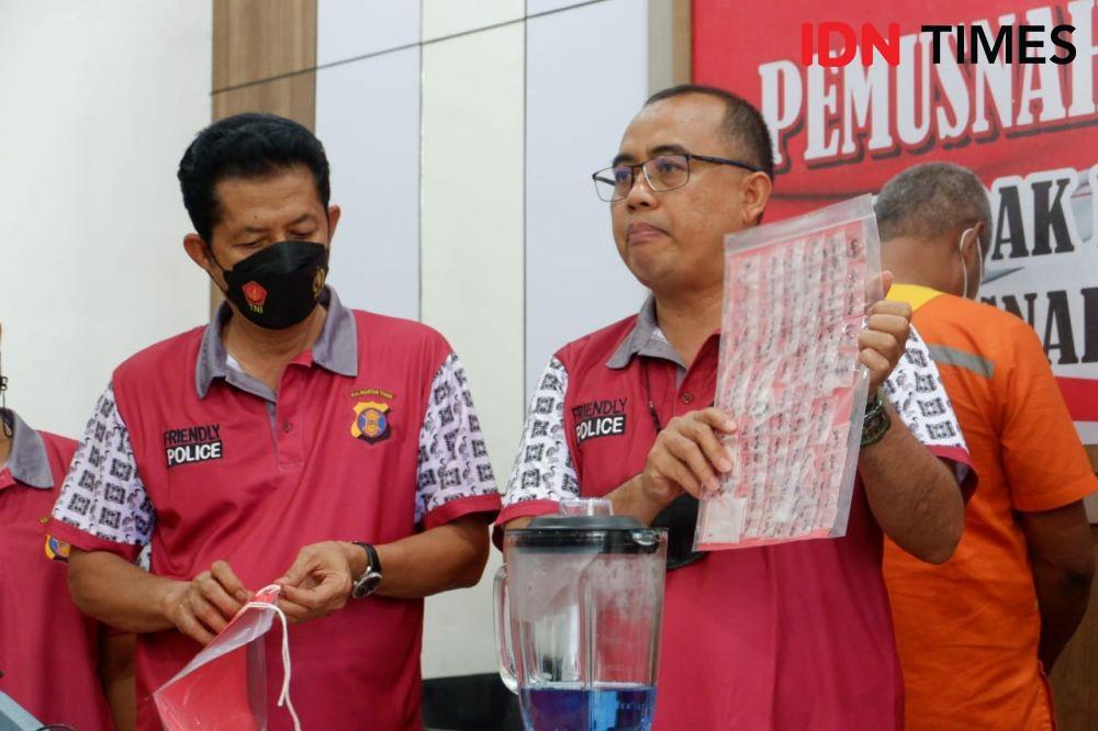 96 poket sabu yang dimusnahkan (IDN Times/Riani Rahayu)