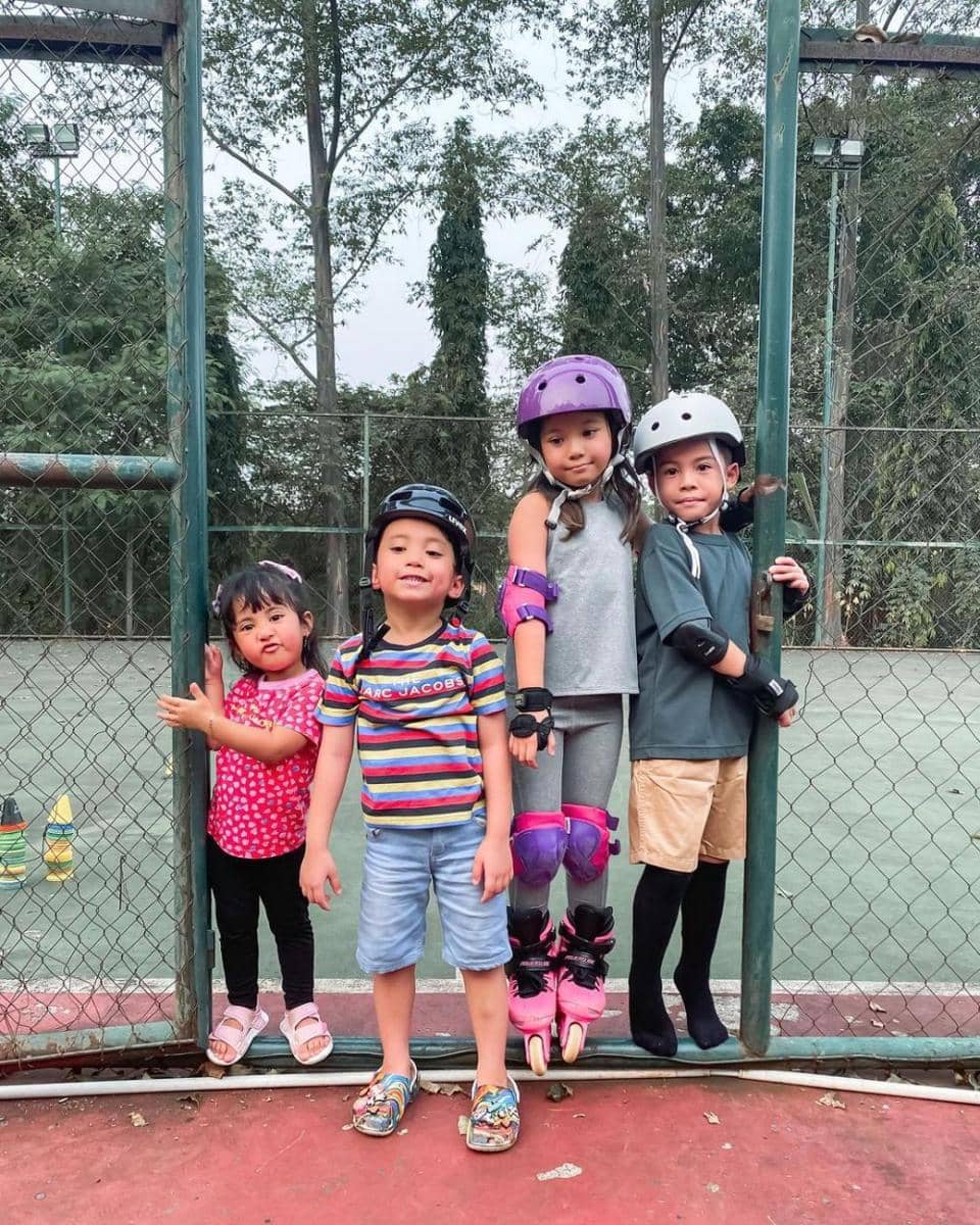 Kanaka dan teman (instagram.com/tya_ariestya)