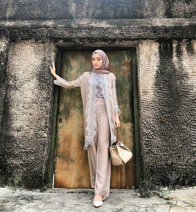 Vina Maulina (instagram.com/vinamaulina)