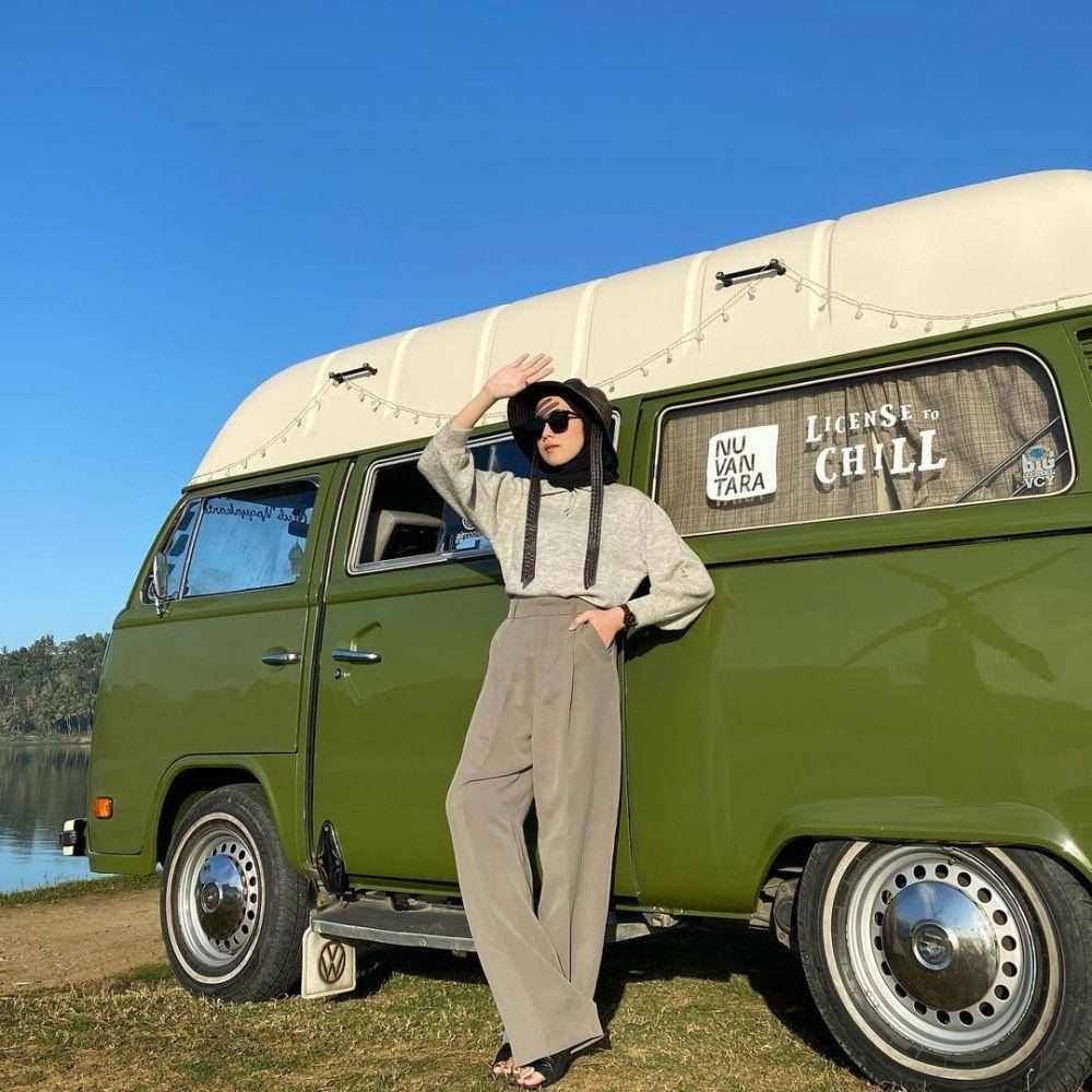 inspirasi padu padan celana high waist untuk hijab (ameliaelle)
