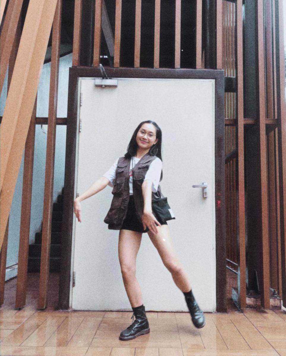 padu padan layering outfit ala Triarona (instagram.com/triarona)