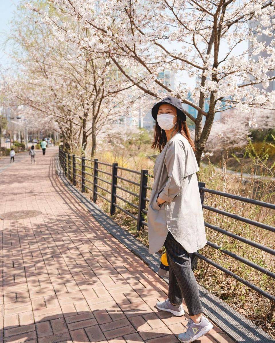 Outfit Mama Gina (instagram.com/ginasselvina)