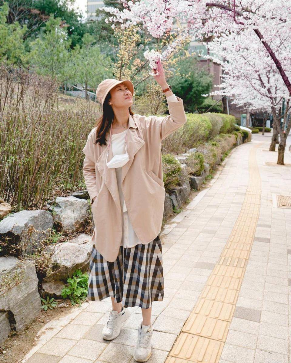 Outfit Mama Gina (instagram.com/ginasselvina)