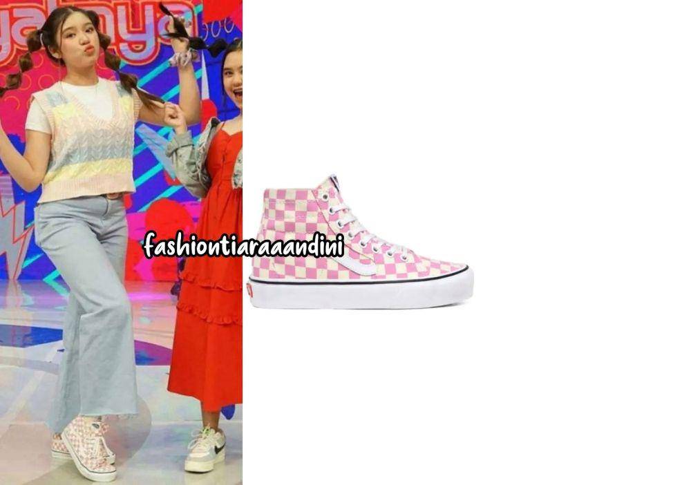 Tiara Andini memakai sepatu dari merk Vans (instagram.com/fashion_tiaraaandini)