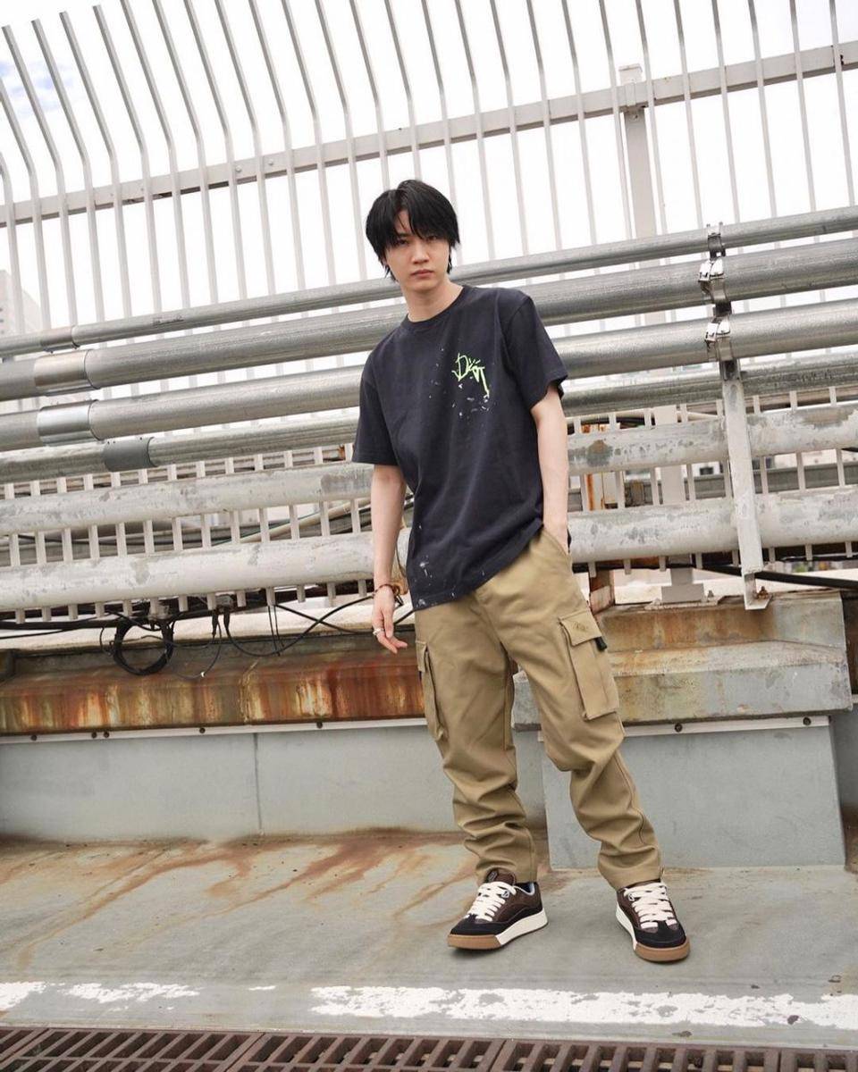 OOTD cowok bumi ala Dori Sakurada (instagram.com/dorisakurada)