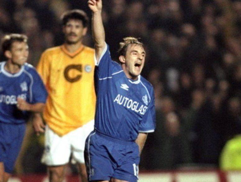 Albert Ferrer (chelseafc.com)