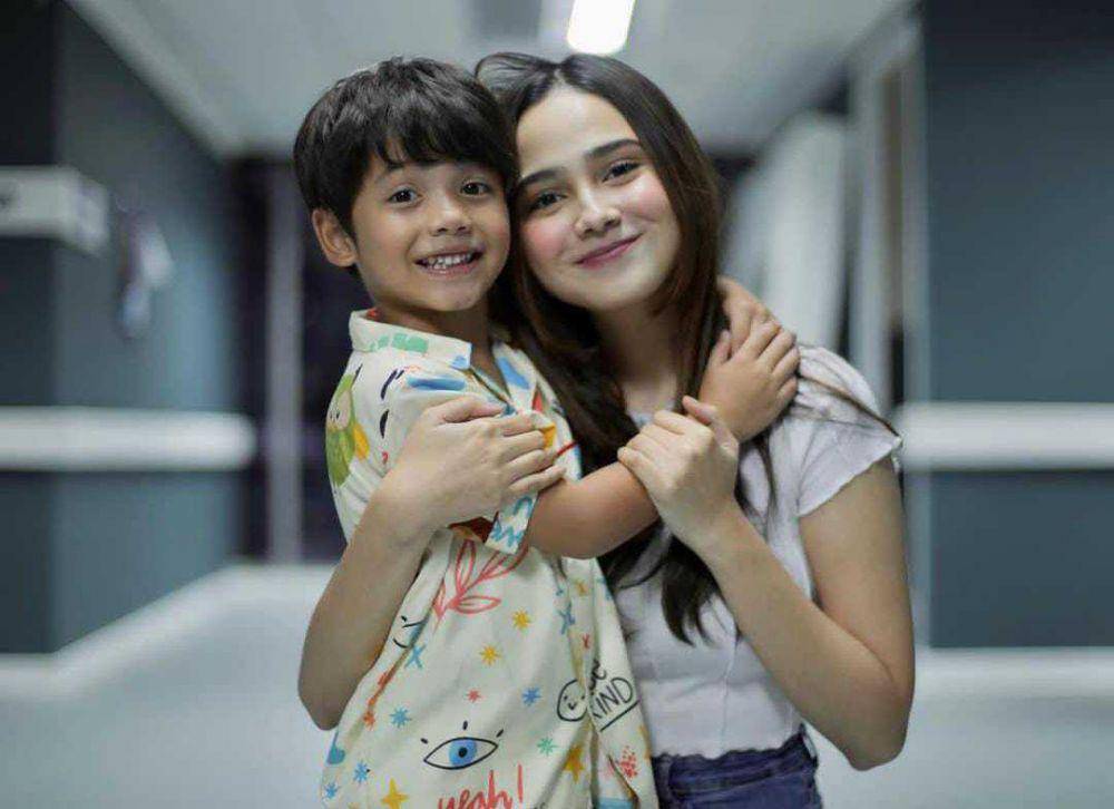 Syifa & anak kecil (instagram.com/faqih_alaydruss)