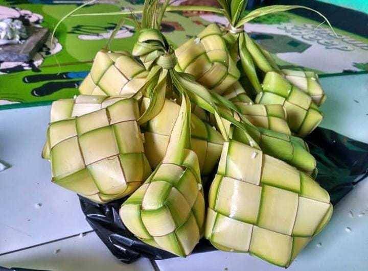ketupat janur (instagram.com/frontonecabensetiabudi)