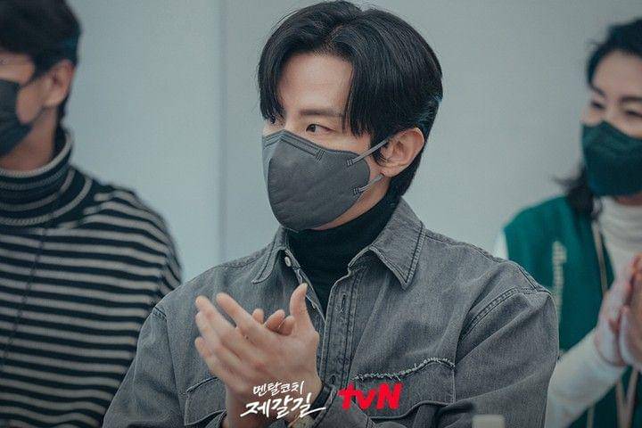 potret pembacaan naskah Mental Coach Jegal (instagram.com/tvn_drama)