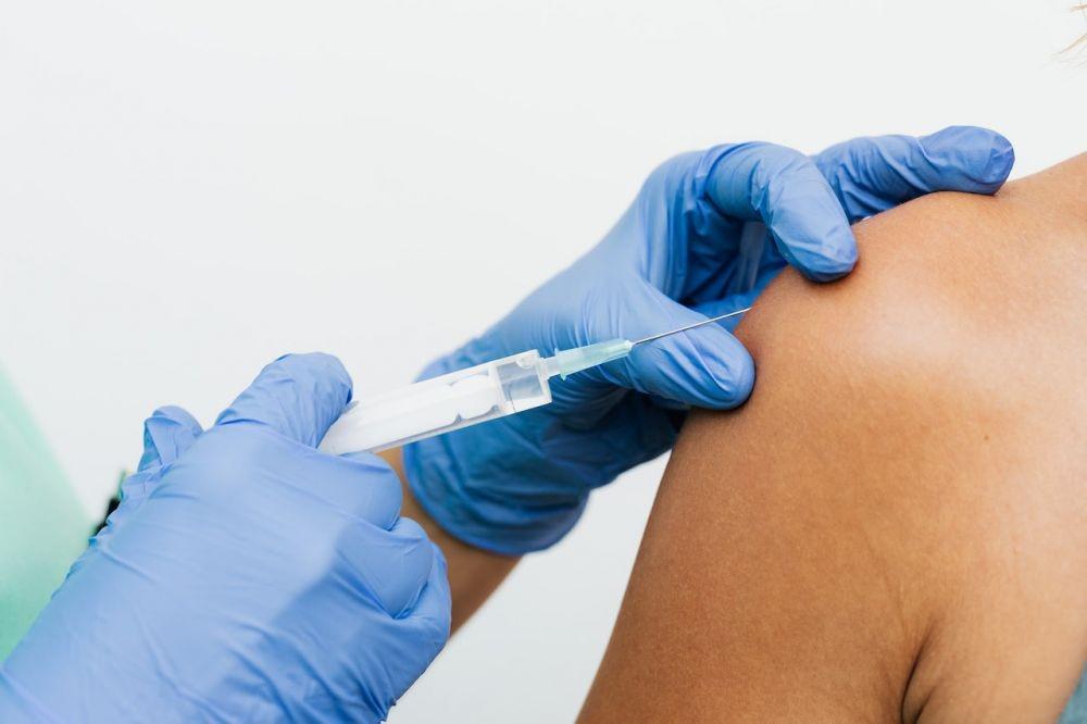 Kontrasepsi Suntik Depo-Provera: Efektivitas dan Efek Samping