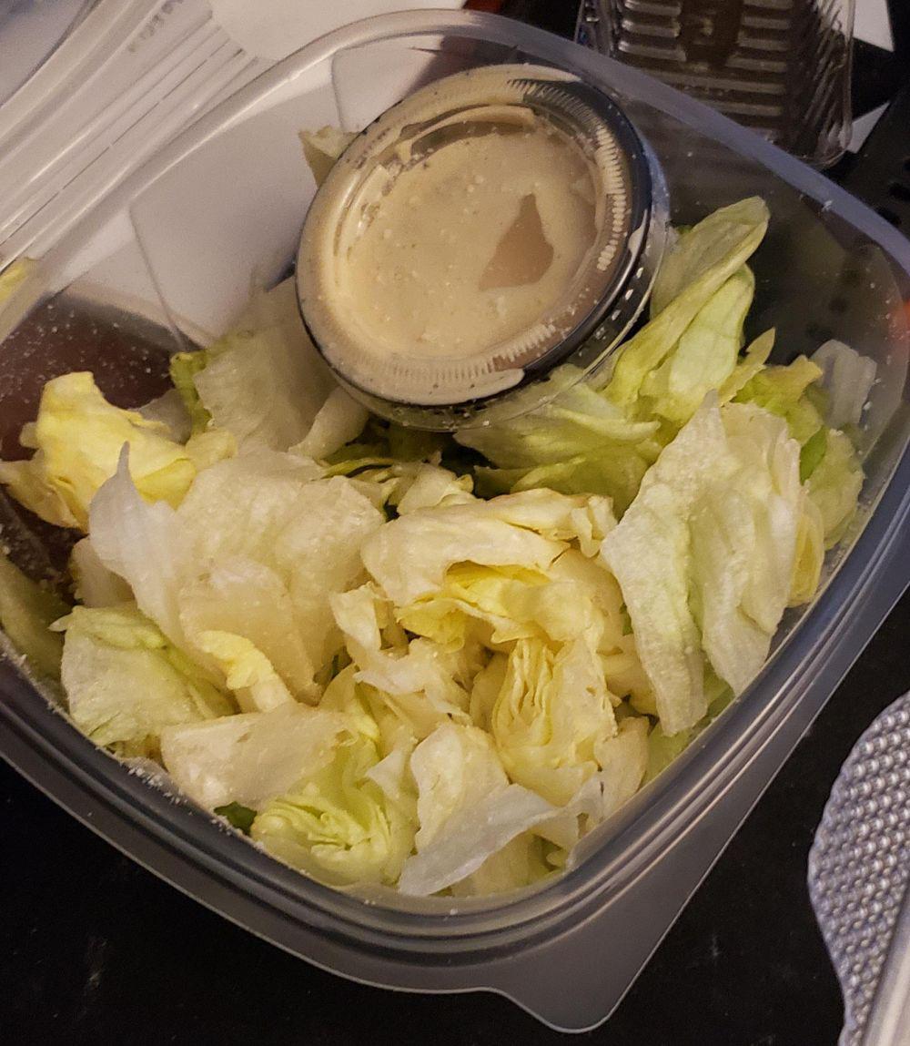 potret momen apes saat pesan makanan (reddit.com/user/NPC8705)