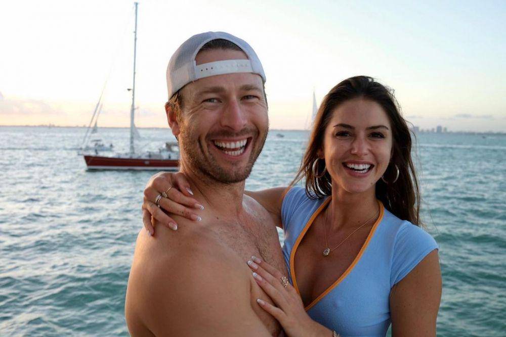 Glen Powell, Gigi Paris (instagram.com/glenpowell)