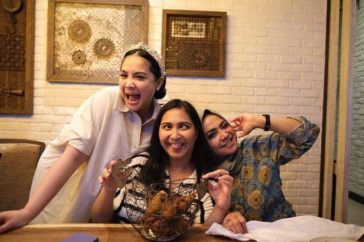 Nagita Slavina pakai bando (instagram.com/cacatengker)