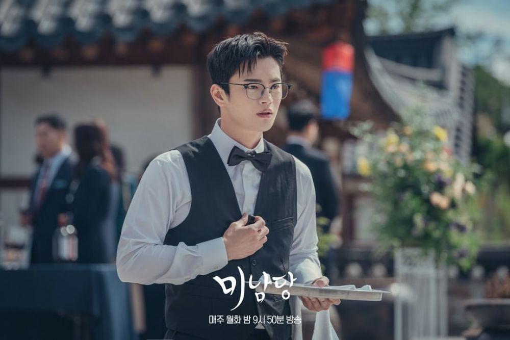 6 Tips Bangun Tim yang Solid ala Dukun Nam di KDrama Cafe Minamdang