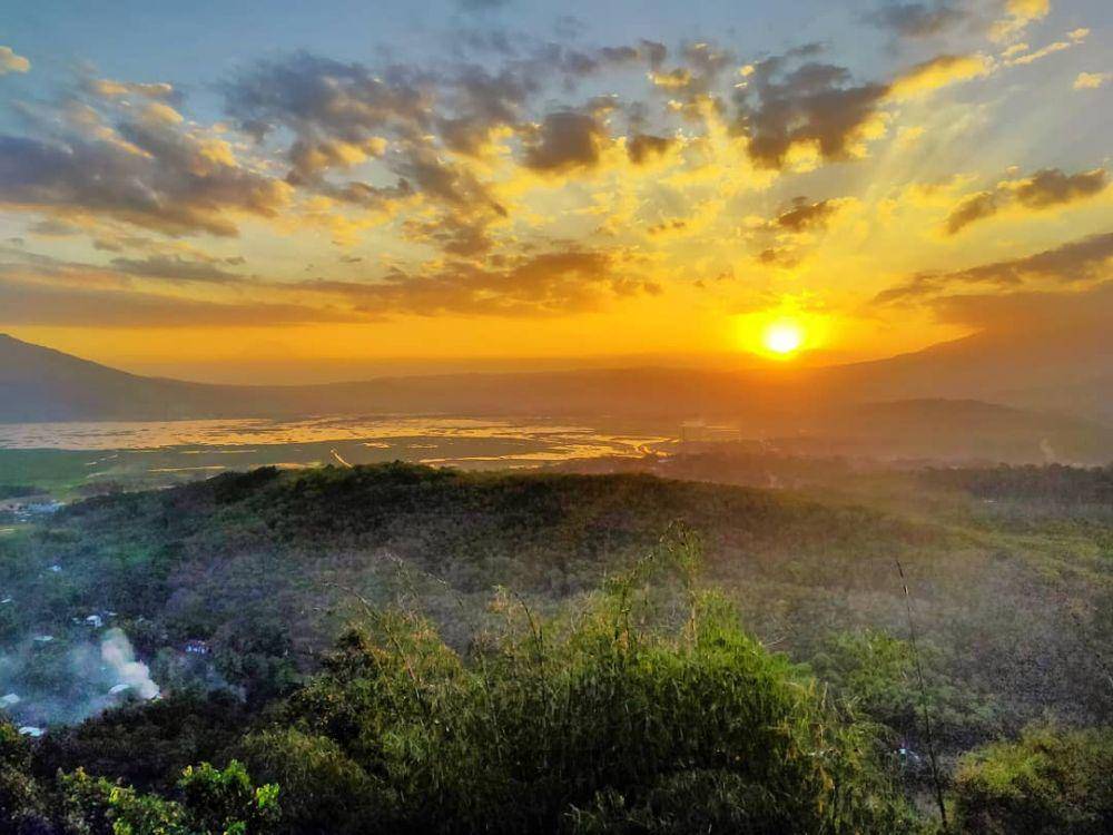 Pemandangan dari Goa Rong View (wisato.id)