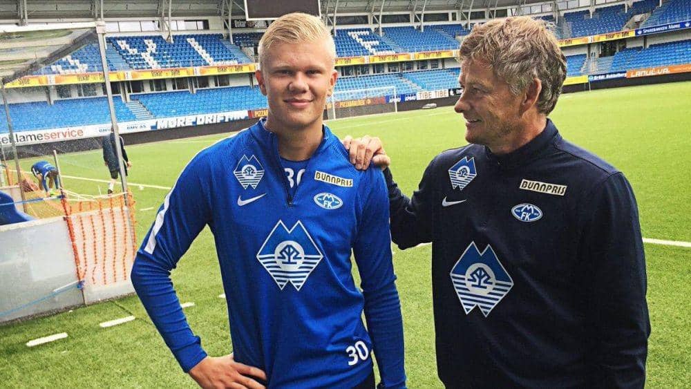Erling Haaland (kiri) saat masikh berseragam Molde FK (twitter.com/utdrobbo)