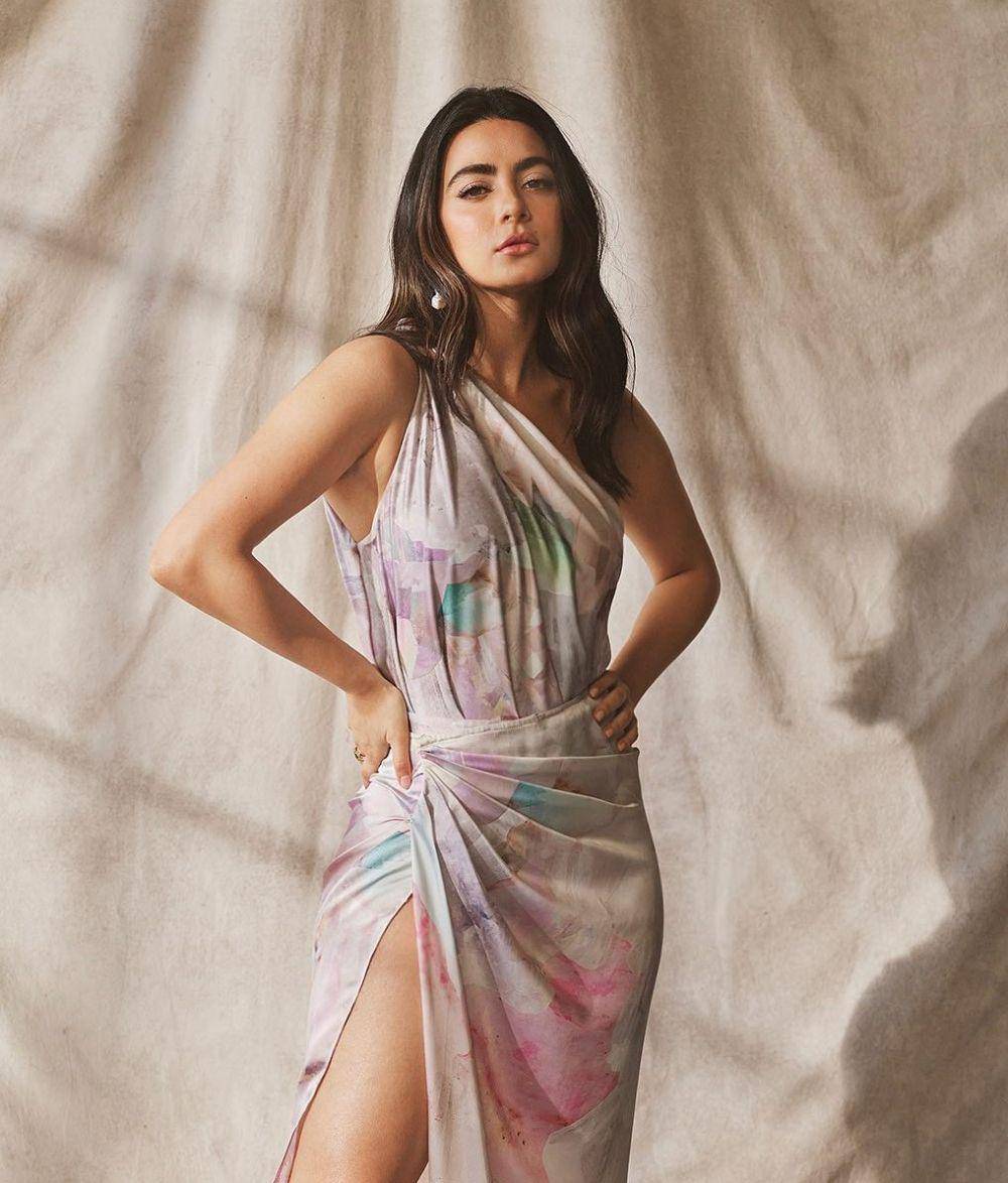 aktris Emeraude Toubia (instagram.com/emeraude)