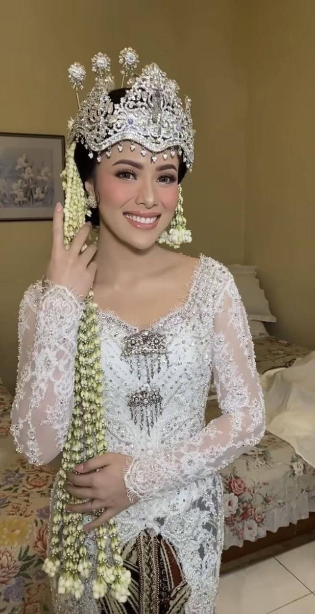 Mitha Hardiyanti (instagram.com/shesar94)