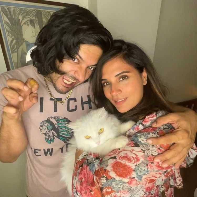 Ali Fazal dan Richa Chadha (instagram.com/alifazal9)