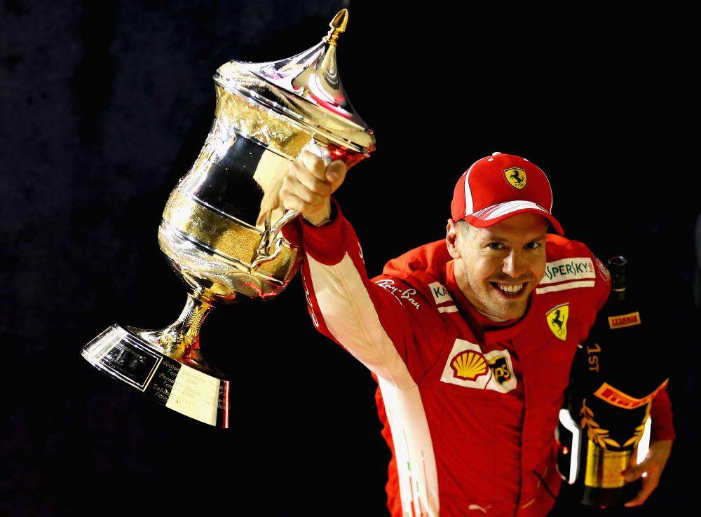 Potret Sebastian Vettel saat menjuarai GP Bahrain 2017. (twitter.com/F1)