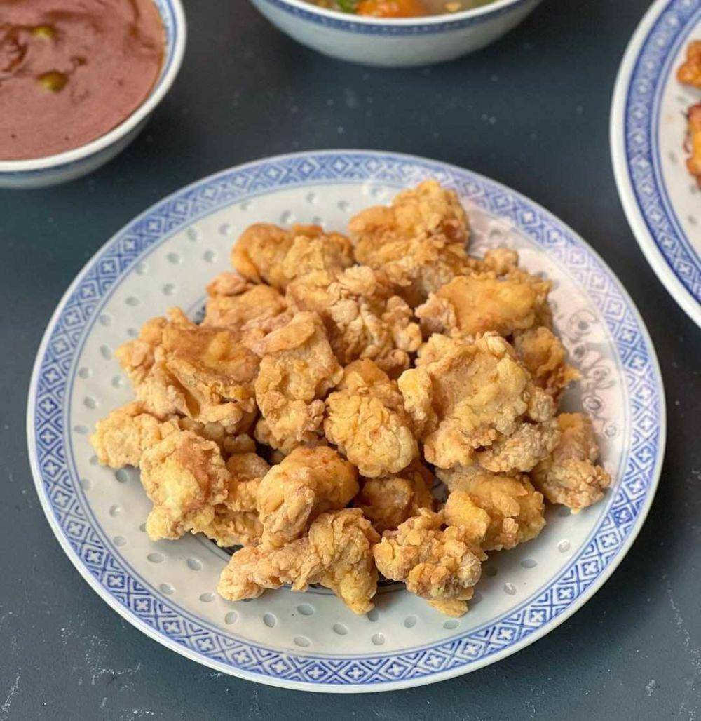 ayam goreng tepung krispi (instagram.com/fen.z)