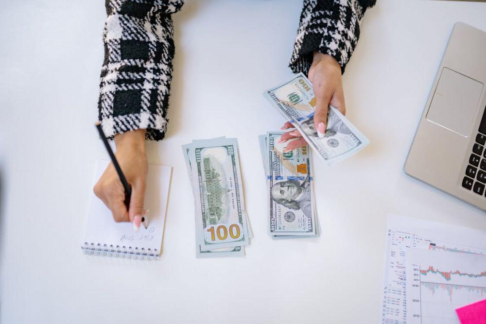3 Prinsip Dasar Menjaga Finansial Sehat, Dimulai dari Sekarang yuk!