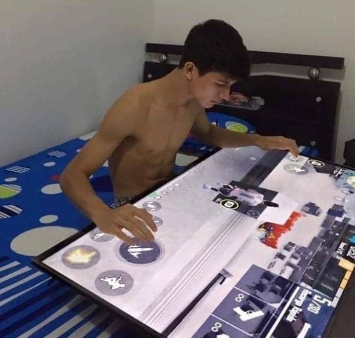 momen kocak orang saat main game (instagram.com/shitepots)