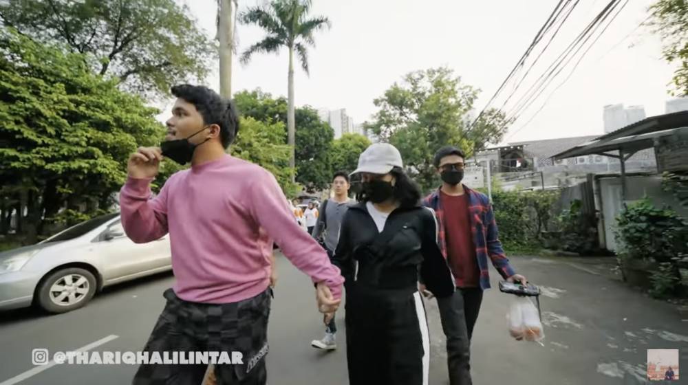 momen pacaran Fuji dan Thariq (YouTube.com/Thariq Halilintar)